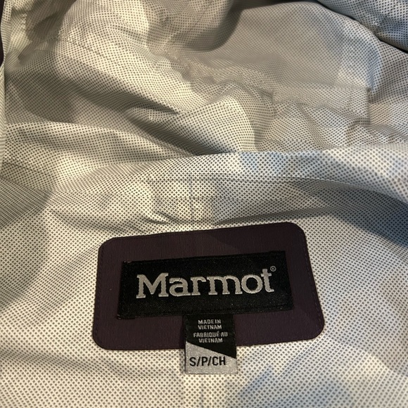 Marmot windbreaker rain jacket - Picture 4 of 4